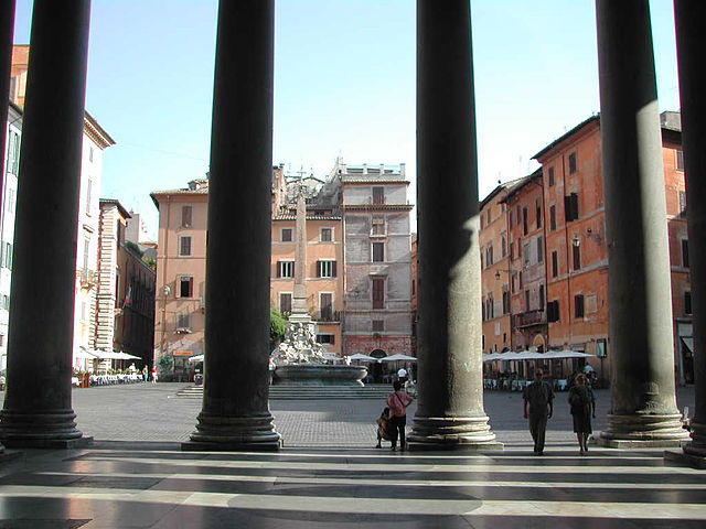 Piazza_della_Rotonda_dal_Pantheon_1018