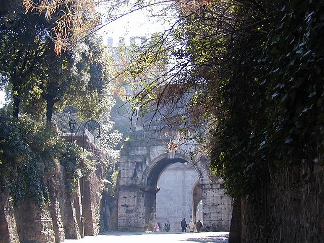 Via Appia-Porta_san_sebastiano