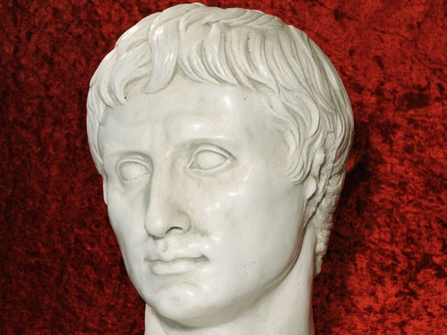 Augustus Büste