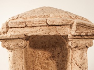 Lararium Römischer Altar